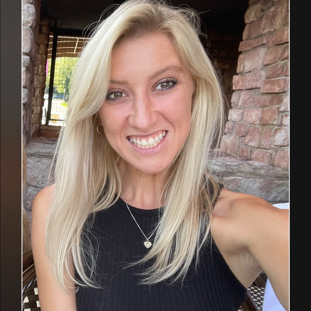 Meet your Posher, Jennifer
